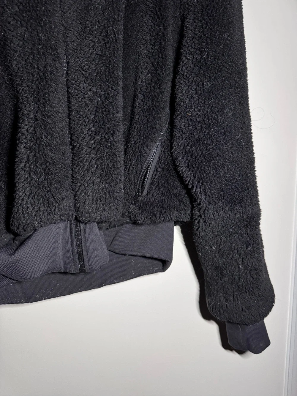 Alo Yoga Foxy Faux Fur Black Sherpa Hooded Jacket Women’s Size Medium